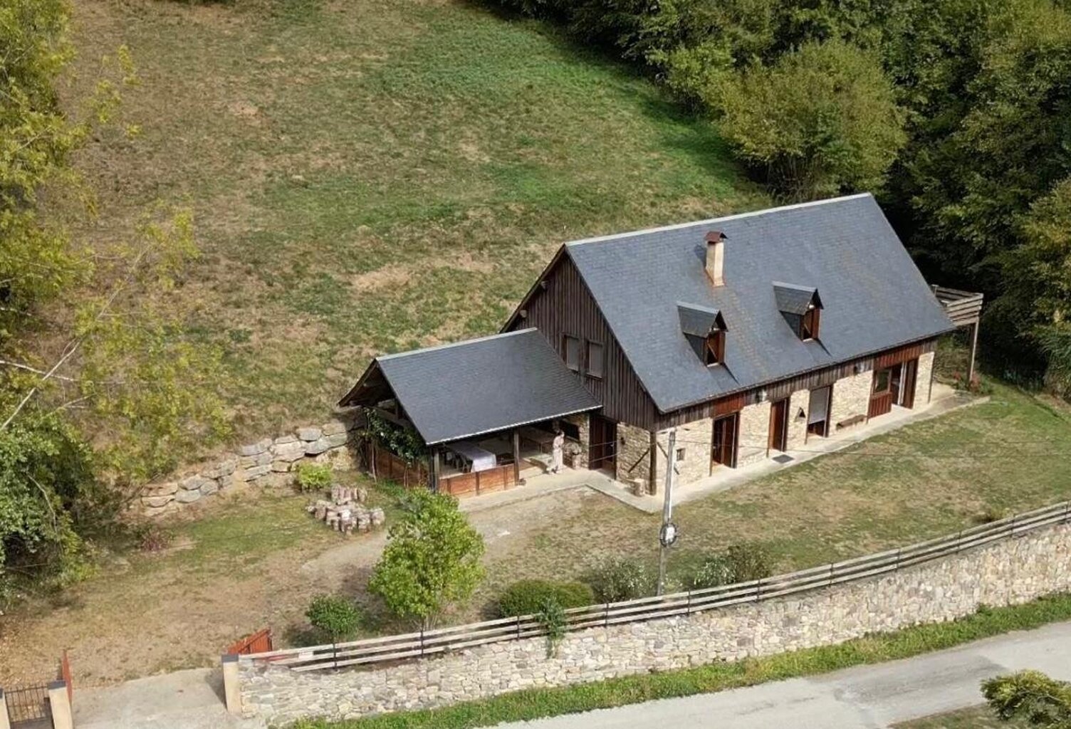 Vente maison 9 pièces 176 m² Arrien-en-Bethmale (09800) — photo 1