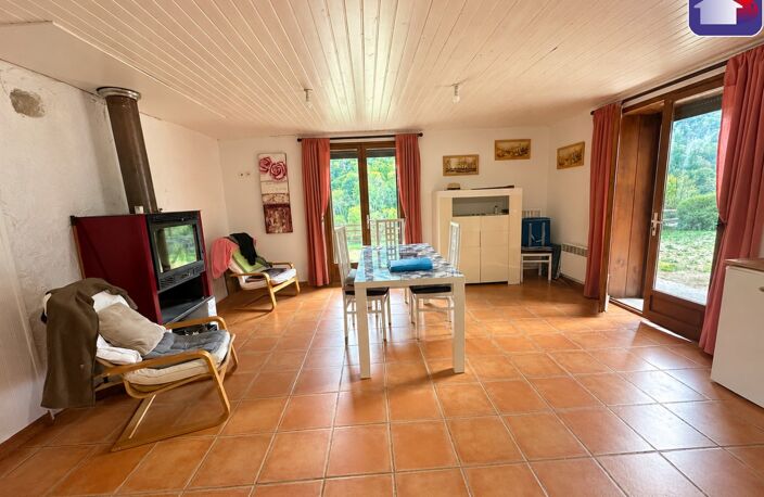 Vente maison 9 pièces 176 m² Arrien-en-Bethmale (09800) — photo 3