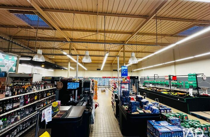 Vente Boutique/Local commercial 600 m&sup2; — photo 2