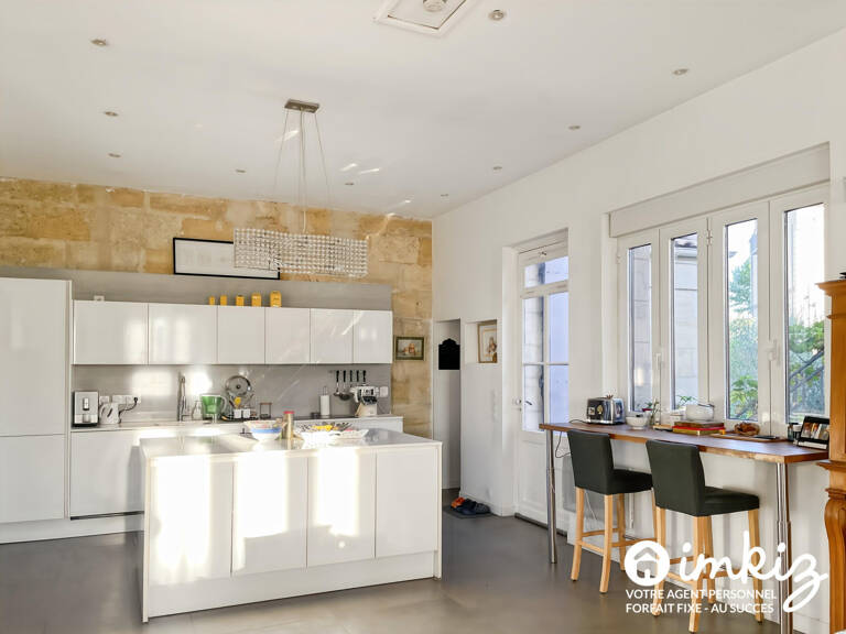 Belle maison en pierre, garage + piscine intérieur — photo 1