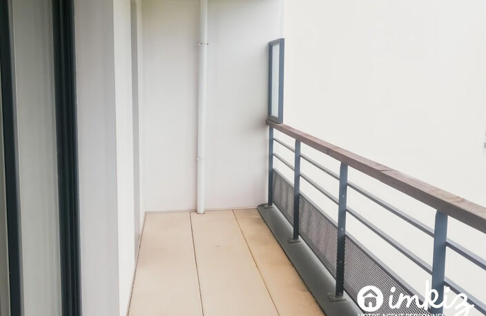 T2 lumineux avec balcon, parking et ascenseur — photo 3
