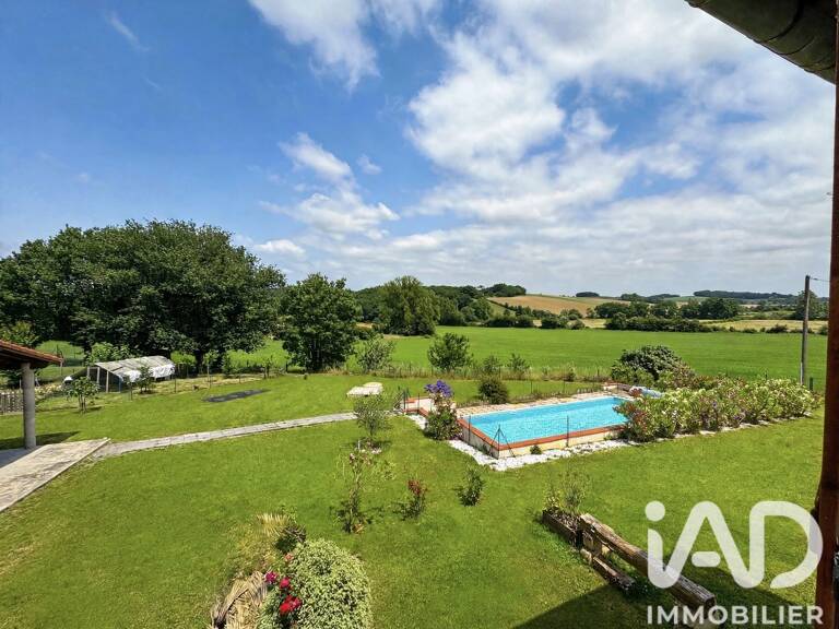 Vente Maison/villa 6 pièces — photo 1