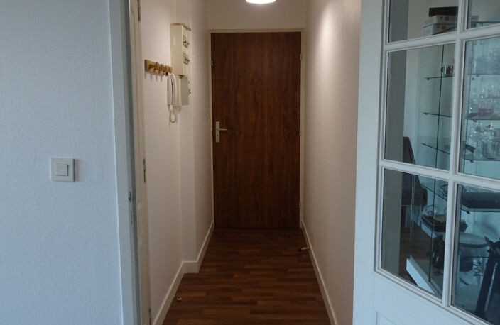 APPARTEMENT F1 AVEC BALCON À MEUNG-SUR-LOIRE — photo 5