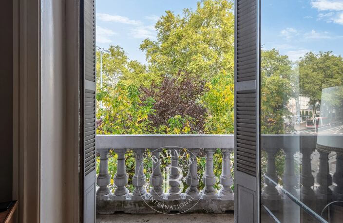 LYON 6 – BOULEVARD DES BELGES – APPARTEMENT DE RÉCEPTION FACE AU PARC — photo 2