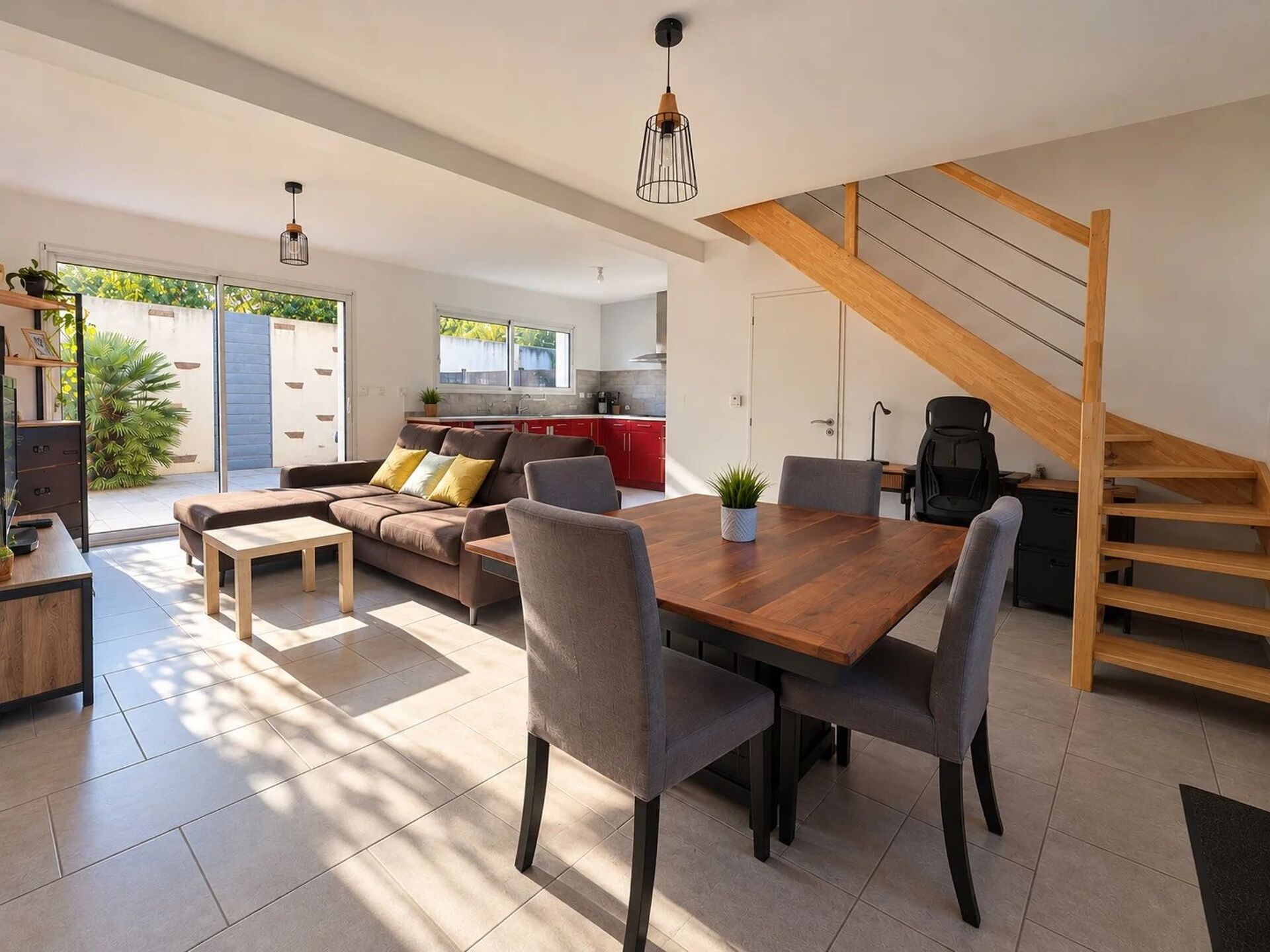 Maison 5 pièces 89 m² · à Saint-Léger-les-Vignes · 89 m² · 1 033 €/mois