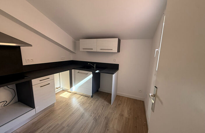 Appartement Bastia T2 quartier Annonciade Préfecture + 2 parkings — photo 4