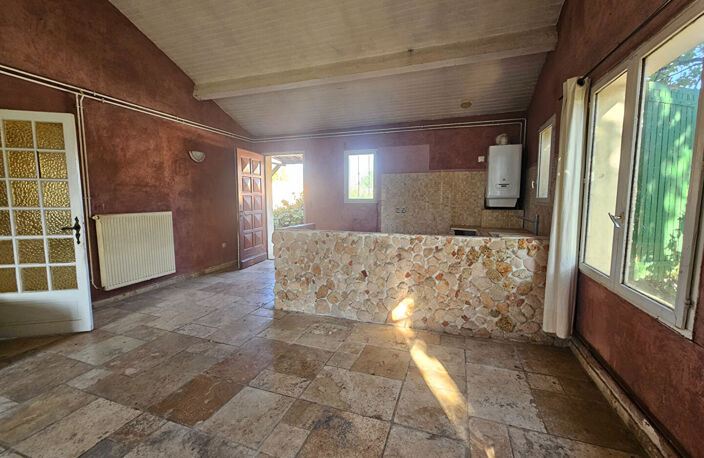 À VENDRE - Ensemble immobilier avec local commercial et habitation - Les Milles (13290) — photo 5