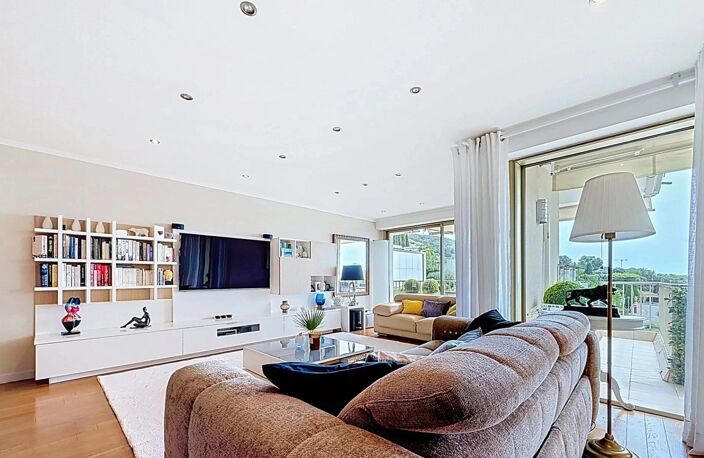 LUMINEUX T3 AVEC JARDIN PRIVATIF, GARAGE ET CAVE — photo 4