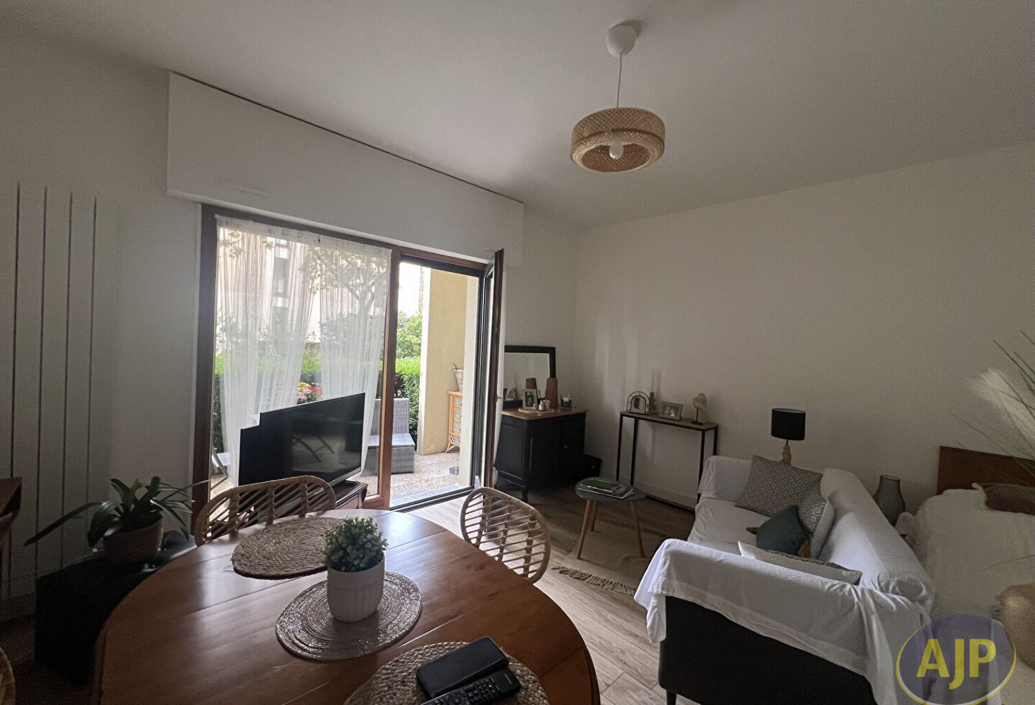 Appartement Nantes 1 pièce(s) 27 m2 — photo 1