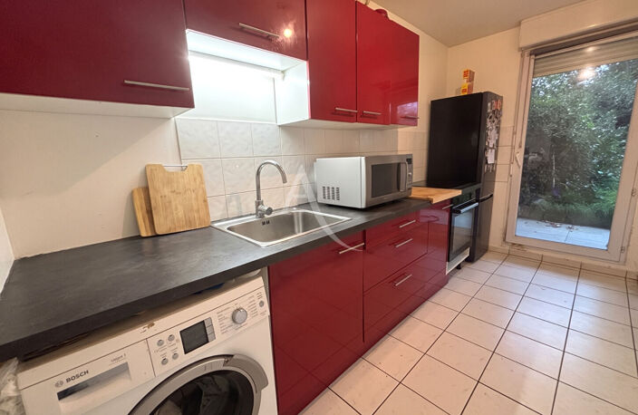 REZ-DE-JARDIN : APPARTEMENT 3 PIÈCES - CERGY LE HAUT — photo 3