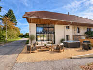 Grange réhabilitée aux beaux volumes - Montagny Les Lanches -140 m2 — photo 2