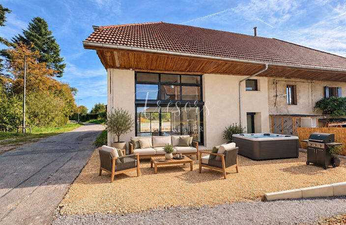 Grange réhabilitée aux beaux volumes - Montagny Les Lanches -140 m2 — photo 2