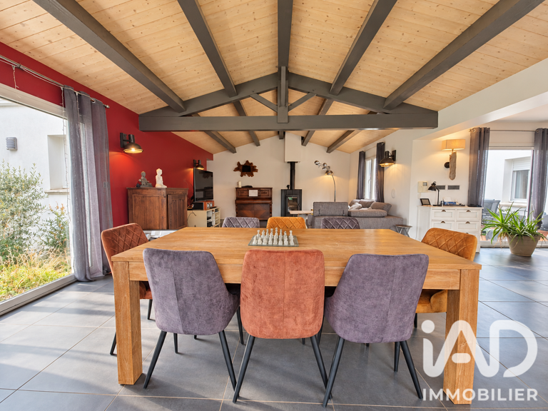 Vente Maison/villa 8 pièces — photo 1