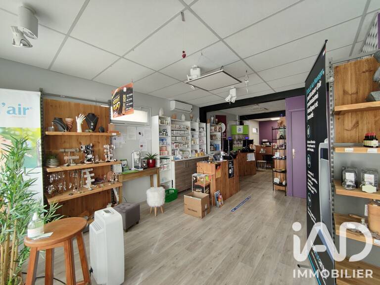 Vente Boutique/Local commercial 160 m&sup2; — photo 1