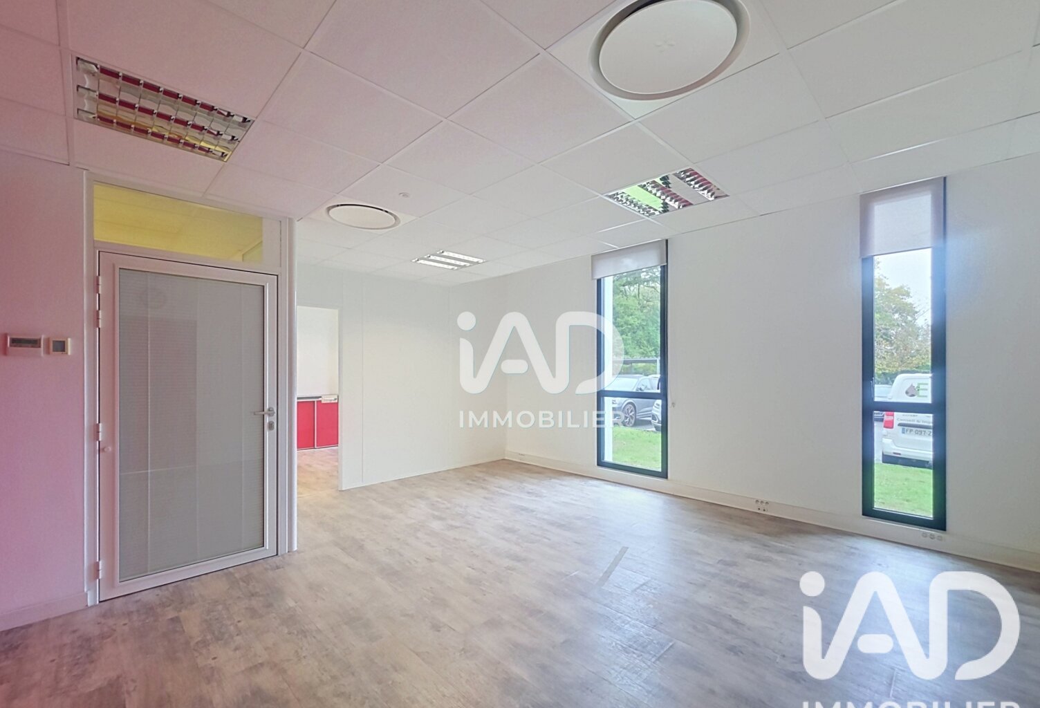 Vente Boutique/Local commercial 131 m&sup2; — photo 1