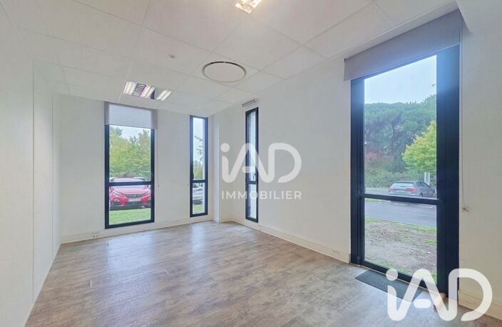 Vente Boutique/Local commercial 131 m&sup2; — photo 3