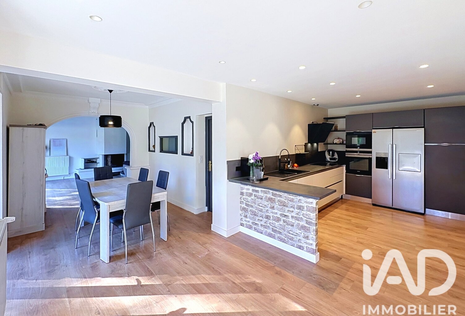Vente Maison/villa 8 pièces — photo 1