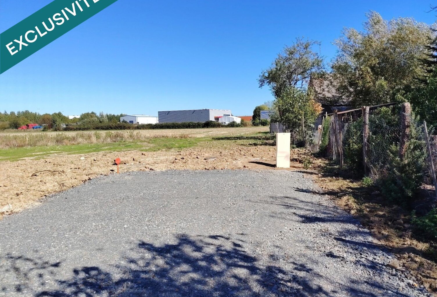 TERRAIN CONSTRUCTIBLE AU CALME — photo 1