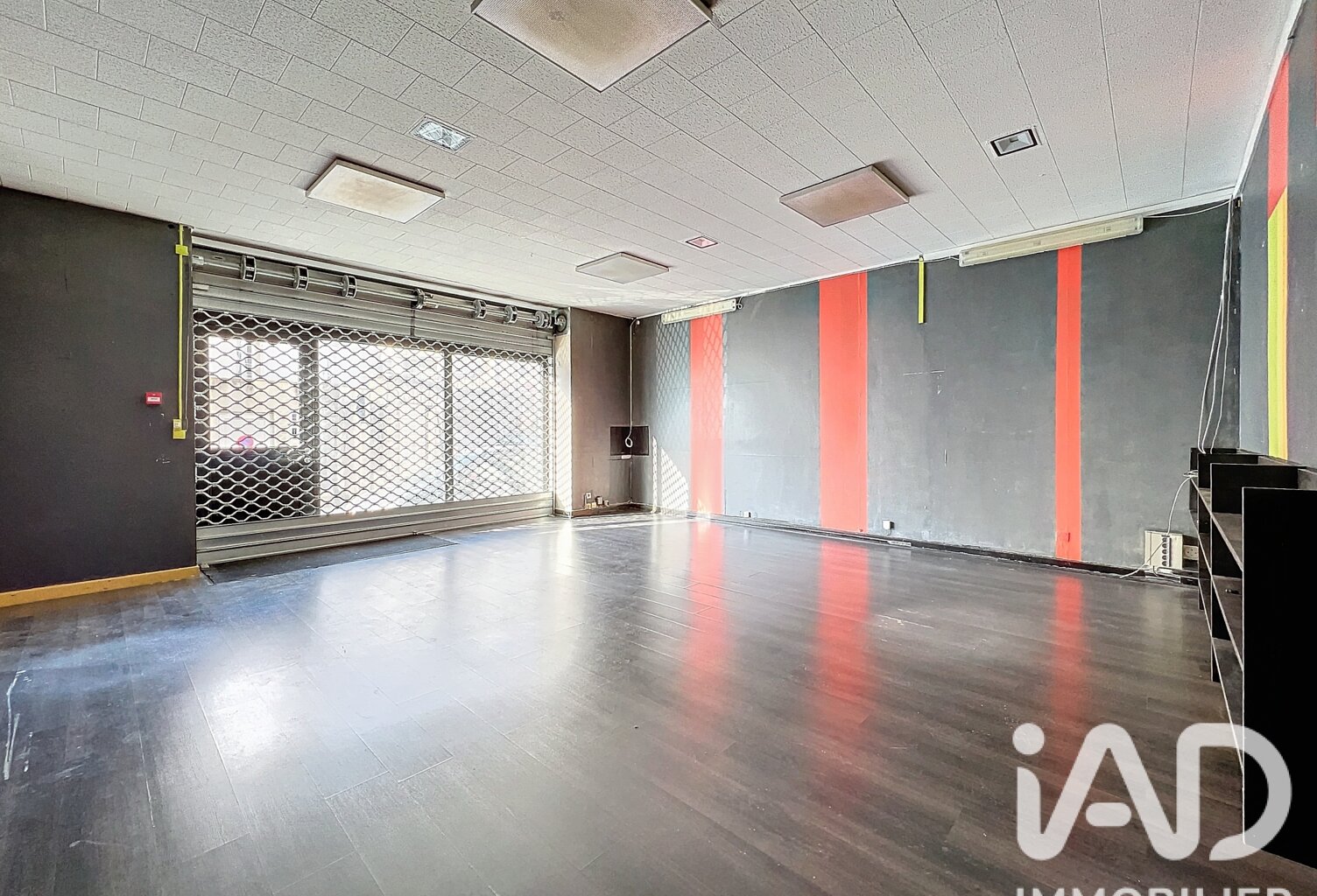 Vente Boutique/Local commercial 145 m&sup2; — photo 1