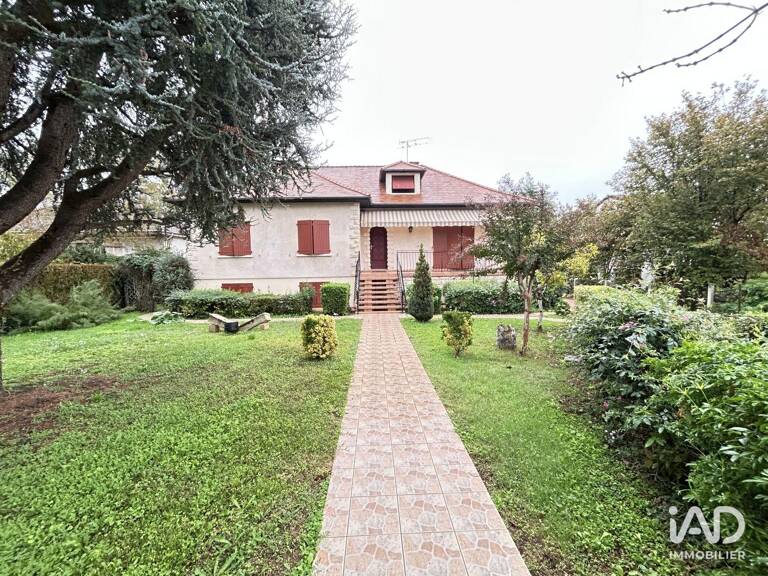 Vente Maison/villa 8 pièces — photo 1