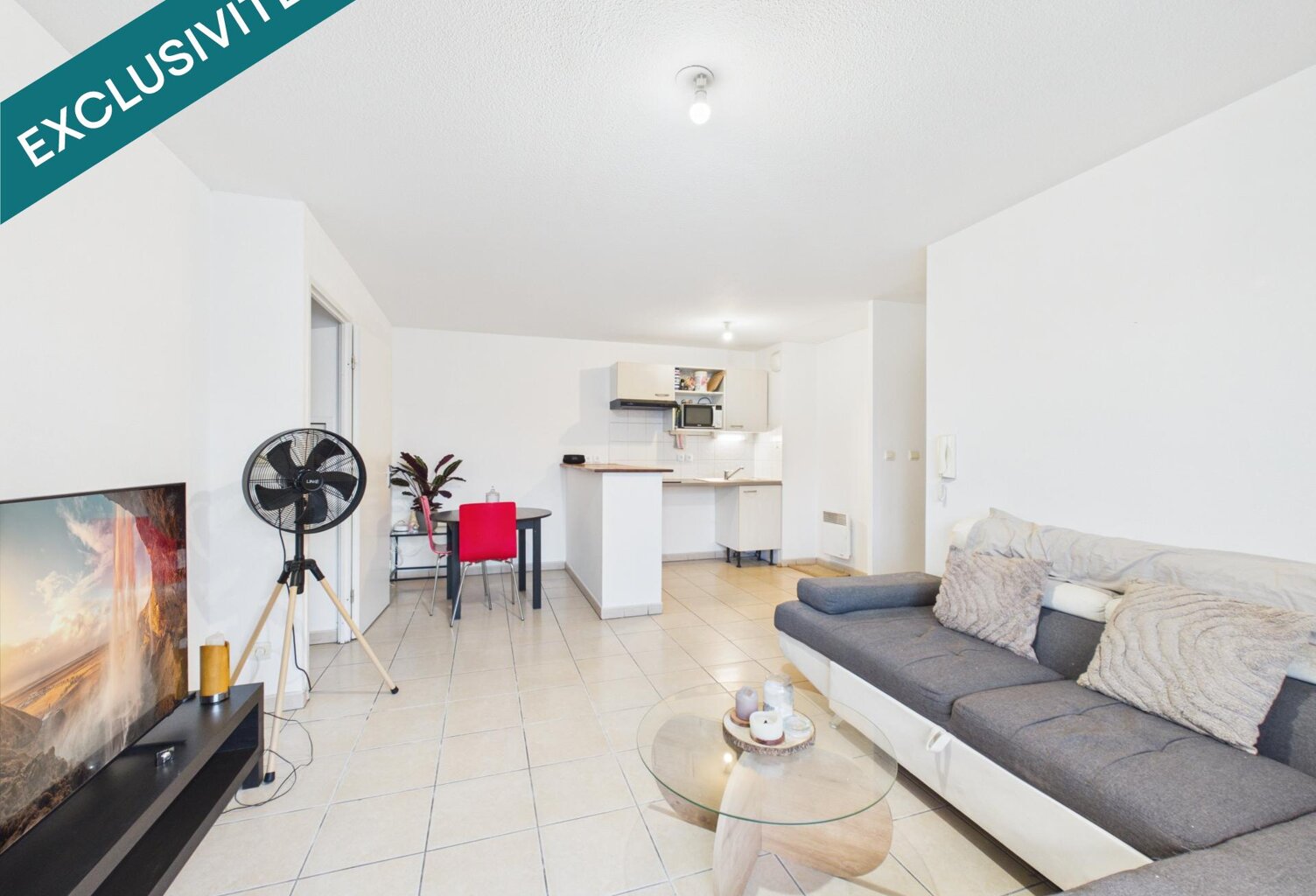Appartement T3 avec balcon et parking — photo 1