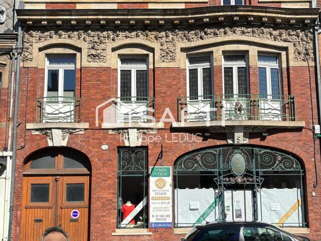 Immeuble de caractère en centre-ville de CAMBRAI. — photo du bien