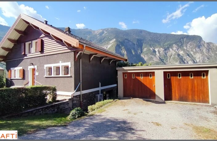 Maison de 10 pièces de 125 m² à Saint-Julien-Mont-Denis — photo 2