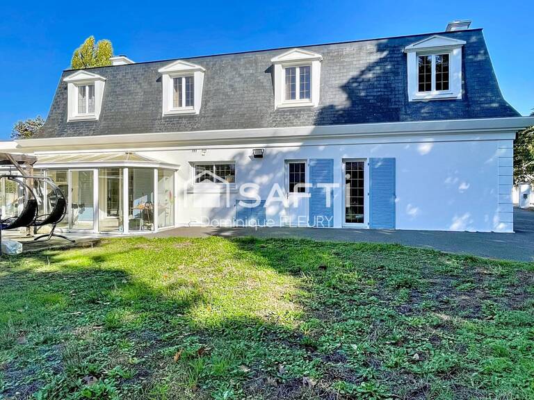 Maison de 242m² sur 1859m² de terrain. — photo 1