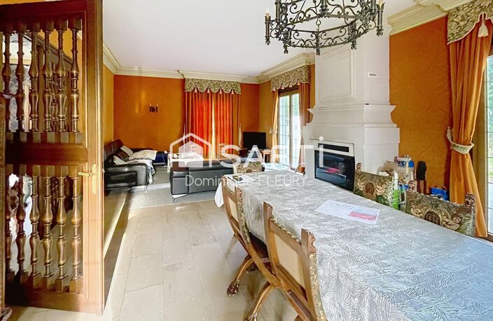 Maison de 242m² sur 1859m² de terrain. — photo 4