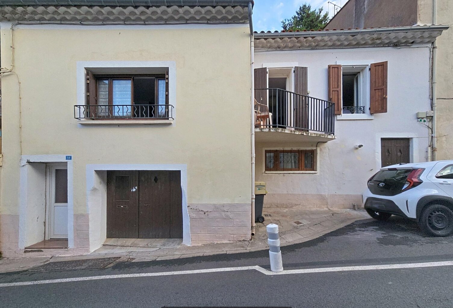 Une maison T5 avec studio indépendant, garage et deux terrasses à Bédarieux. — photo 1