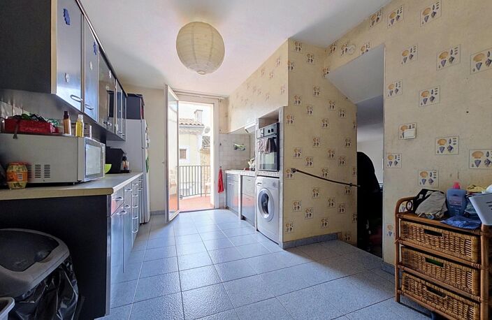Une maison T5 avec studio indépendant, garage et deux terrasses à Bédarieux. — photo 4