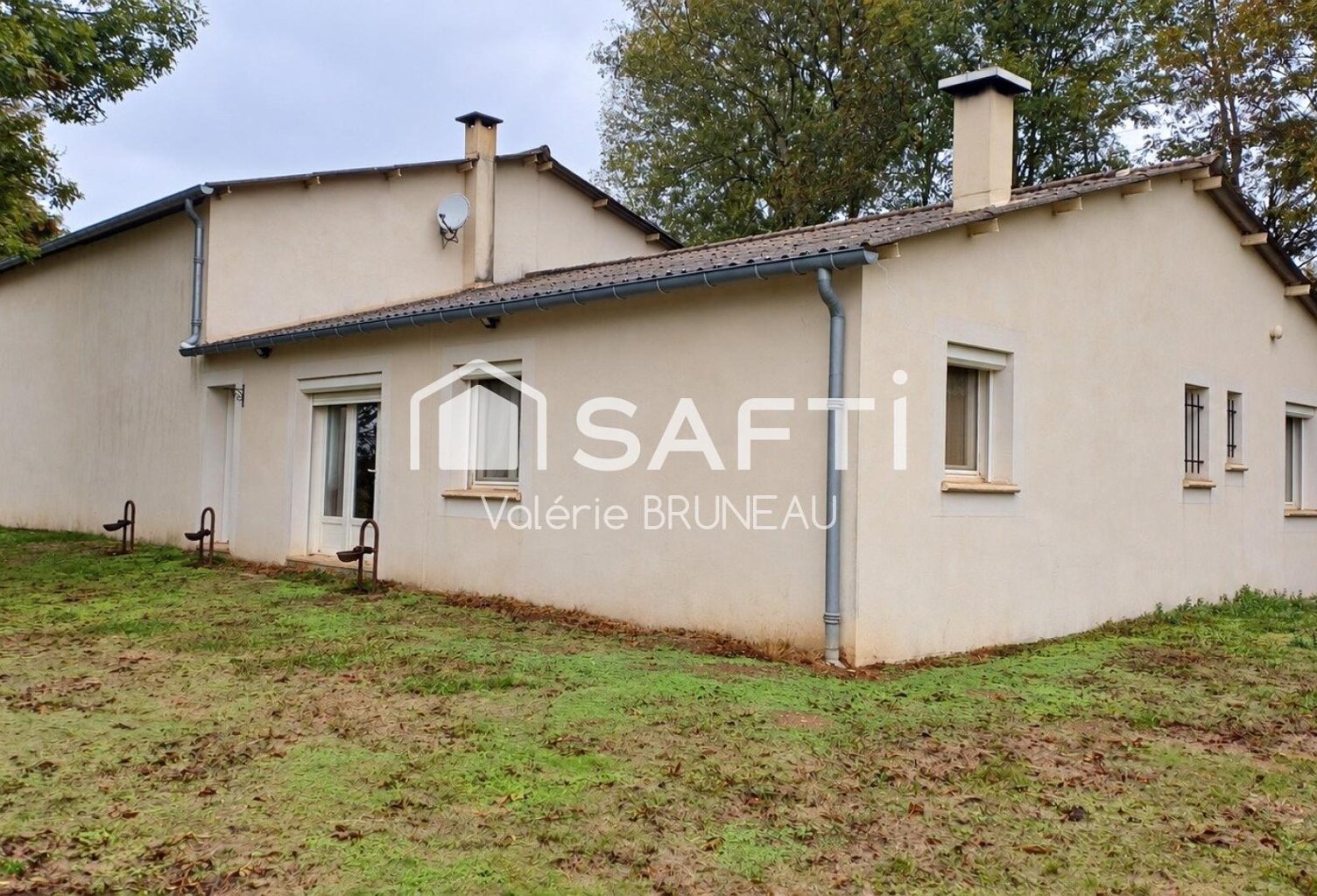 Maison  plain pied 113 m2 / 3 chbres + Grange 100 m2 / jardin 1 Ha — photo 1