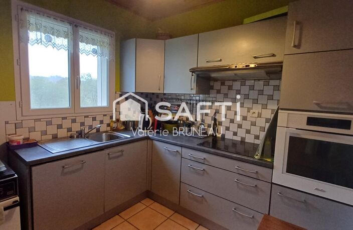 Maison  plain pied 113 m2 / 3 chbres + Grange 100 m2 / jardin 1 Ha — photo 3