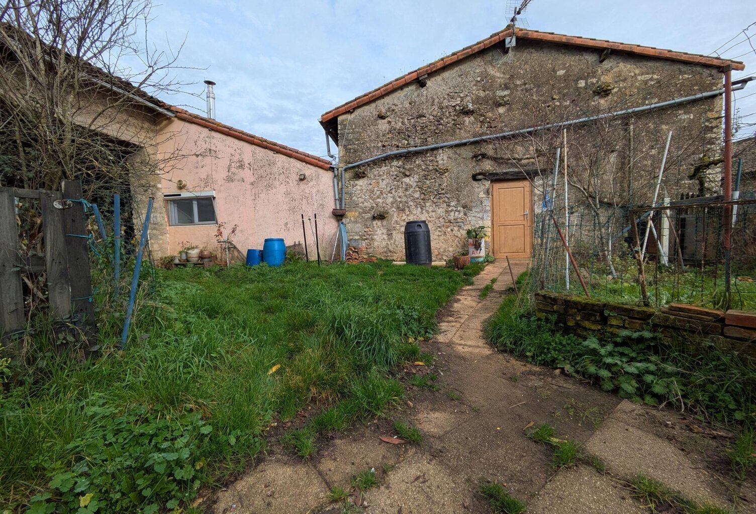 Maison à retaper entièrement — photo 1