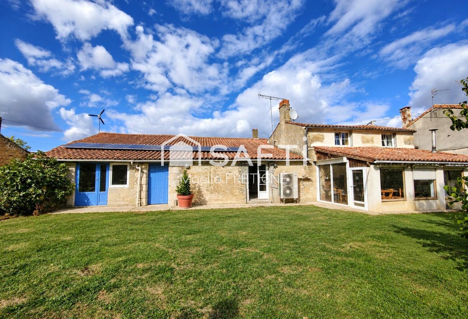 Charmante maison familiale avec dépendances — photo 1