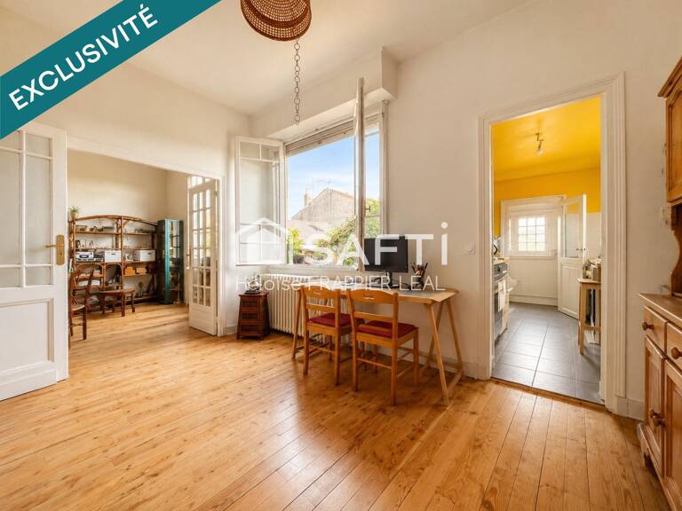 Maison à Saint-Genès - garage + jardin — photo 1