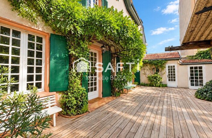 Une maison insoupçonnée au cœur de la ville — photo 2