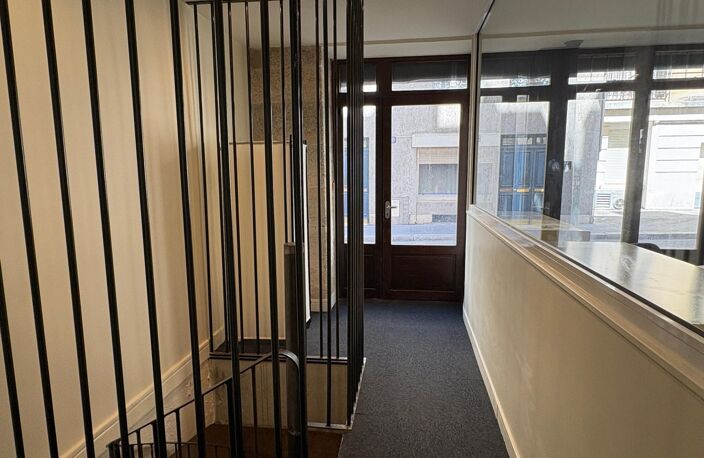 APPARTEMENT / BUREAUX PARIS 17° — photo 5