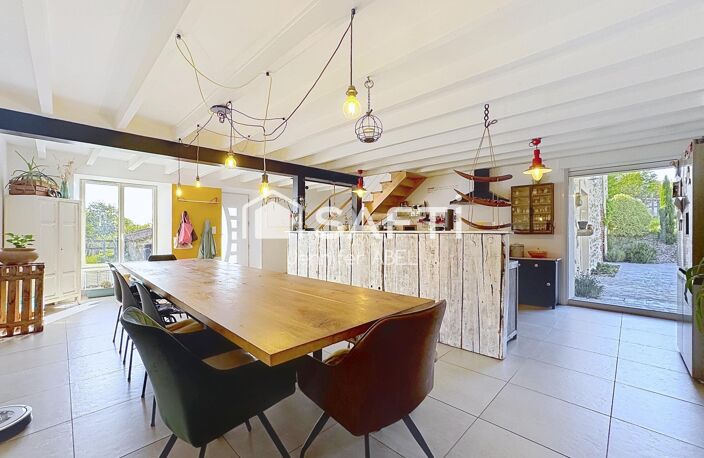 Longère 300 m² avec dépendances — photo 5