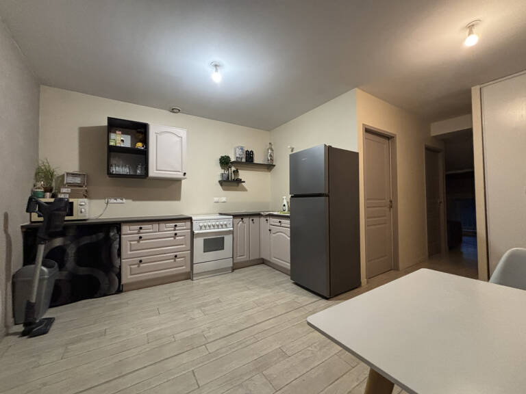 Appartement meublé- Saint-Forgeux — photo 1