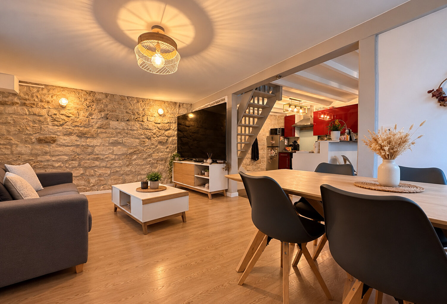 COMPIEGNE - PAVILLON INDIVIDUEL - JARDIN - PAS DE TRAVAUX - — photo 1