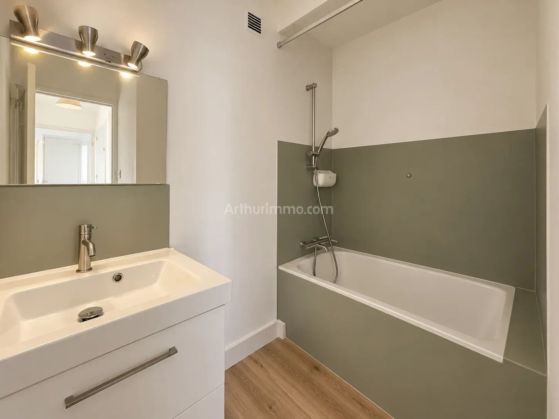 Acheter appartement de 3 pièces 56 m² 158 000 € à Ajaccio (20000) : une annonce Arthurimmo.com — 3