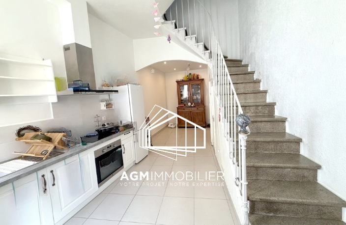 Claira, Charmante maison de village avec toit terrasse et vu — photo 2