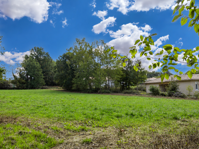 Terrain — photo du bien