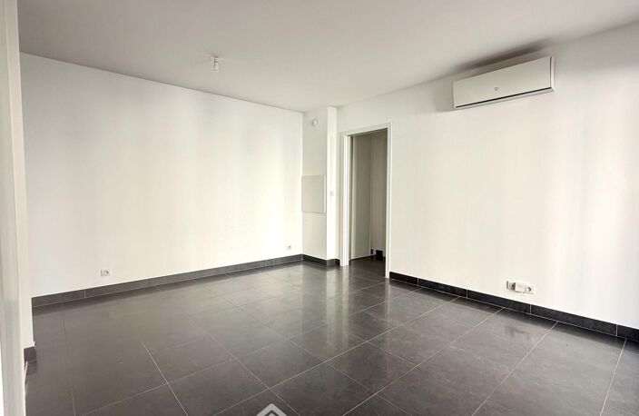 Appartement - 44m² - Bastia — photo 2