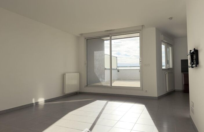 Appartement - 66m² - Cholet — photo 3