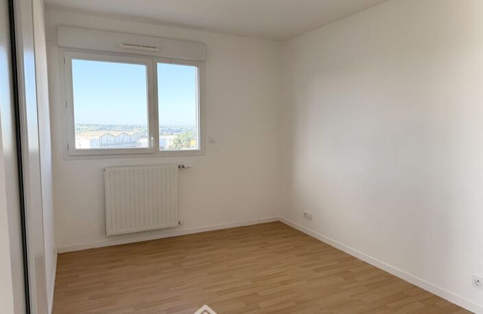 Appartement - 66m² - Cholet — photo 5