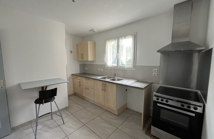 Charmante maison en duplex, T4 meublée, proche du centre vil — photo 3