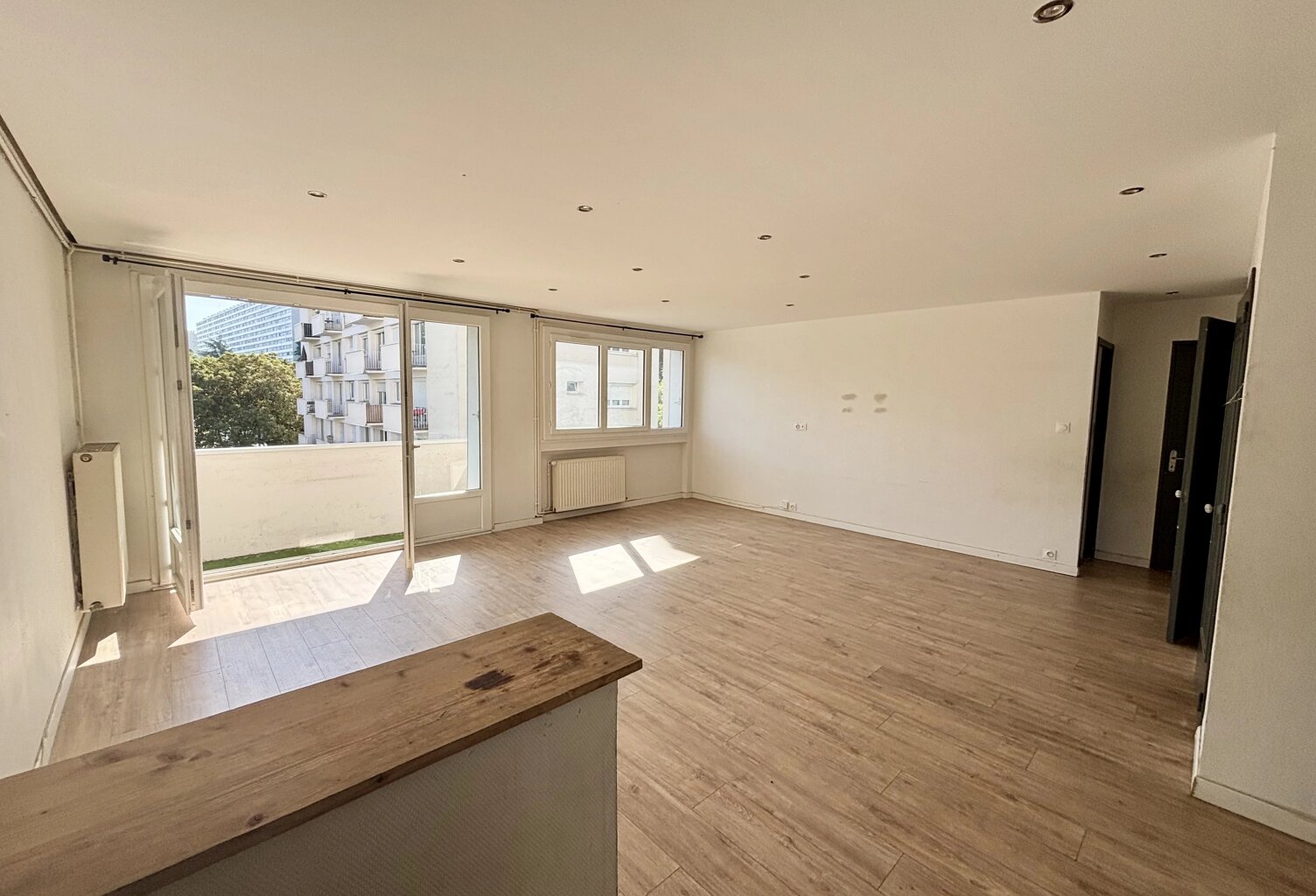 T4 avec balcon et parking dans résidence sécurisée — photo 1