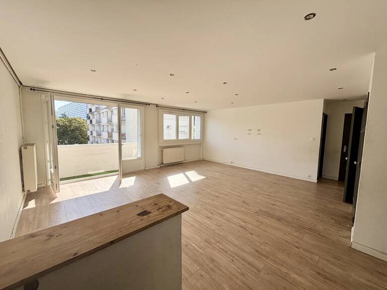 T4 avec balcon et parking dans résidence sécurisée — photo 1